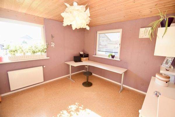 Büro / Kinderzimmer