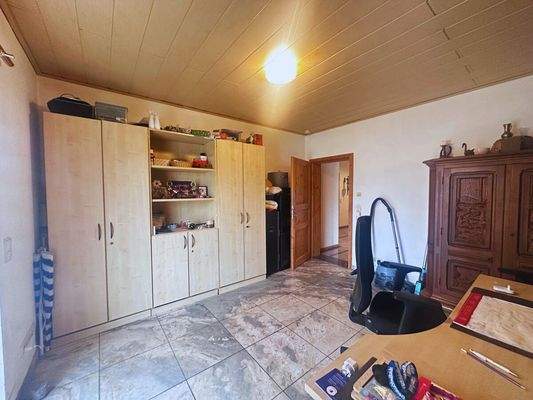 4d90b69e-e668-4edd-93a8-18255ecdfeb1