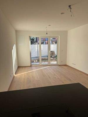 Wohn- &amp; Essbereich mit Blick zum Garten