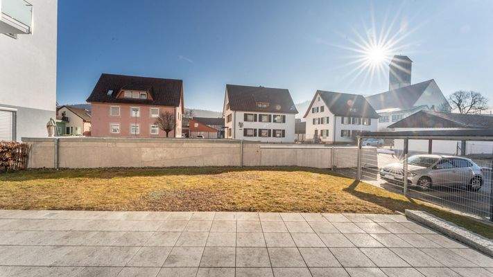 Terrasse mit eigenem Garten