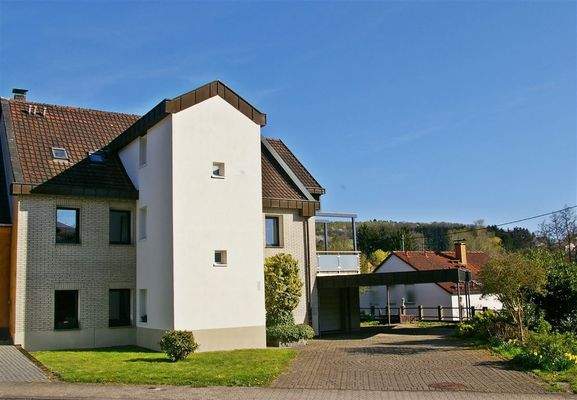 Seiten-/Vorderansicht