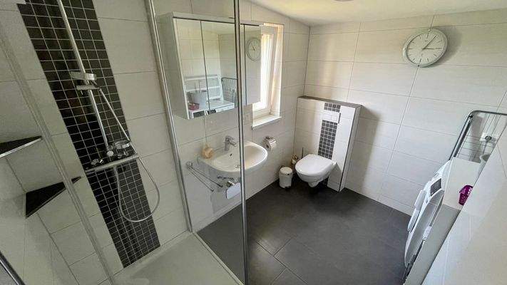 Ansicht Badezimmer 1