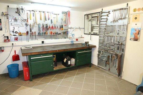 Kellerwerkstatt Garage