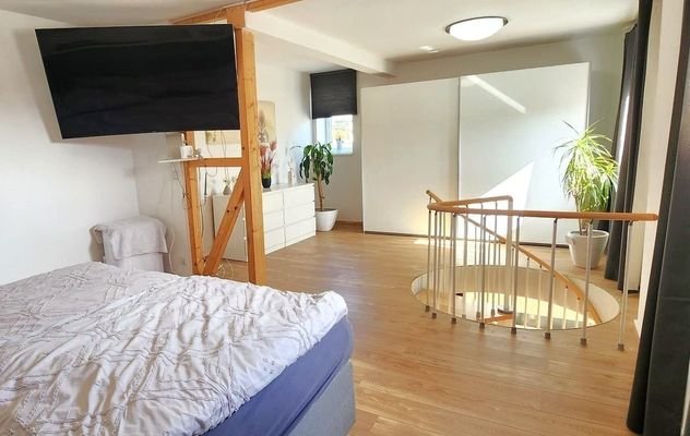 MAISONETTE-WOHNUNG 1.OG