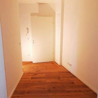 Flur 2 Raum Whg