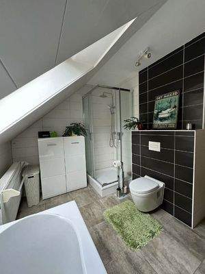 Badezimmer in Hauptwohnung (Obergeschoss)