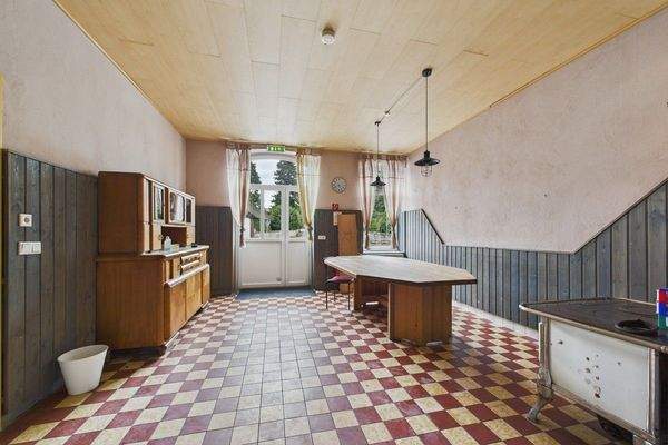 CAM03586G0-PR0056-STILL012