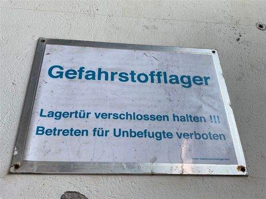 Gefahrstoff-Lager
