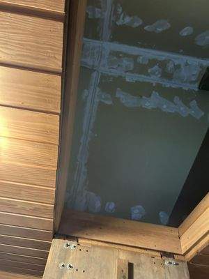 Blick in den Spitzbode 