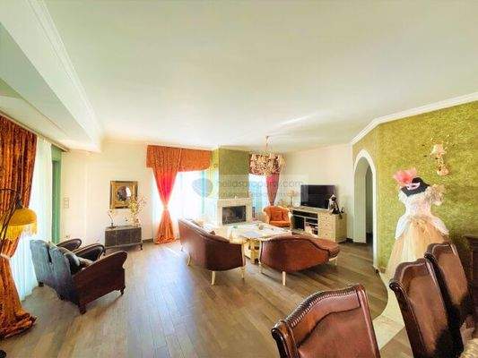 DJI_20220515_170430_112