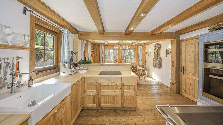 KITZIMMO-Exklusives Bauernhaus mit Freizeitwohnsitz kaufen - Immobilien Jochberg.