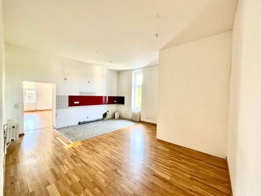 Großzügige Wohnküche