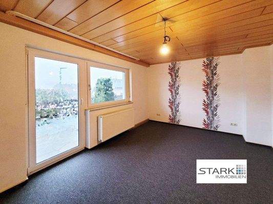 Schlafzimmer mit Terrassenzugang.jpg