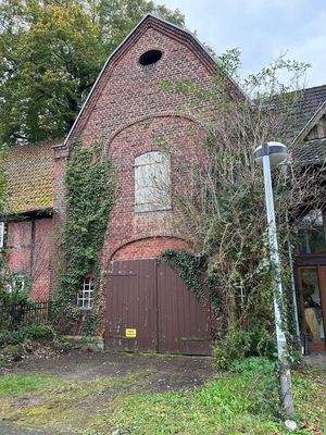 Garrage und Dachboden