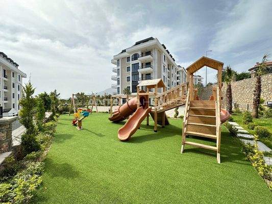 Investment Real Estate in an Elevated Position of Alanya Oba