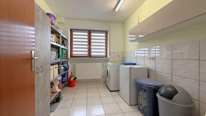 Hauswirtschaftraum OG