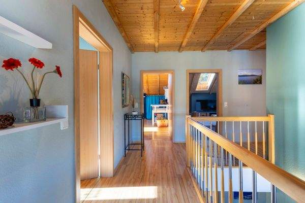 16-Flur im Obergeschoss.jpg