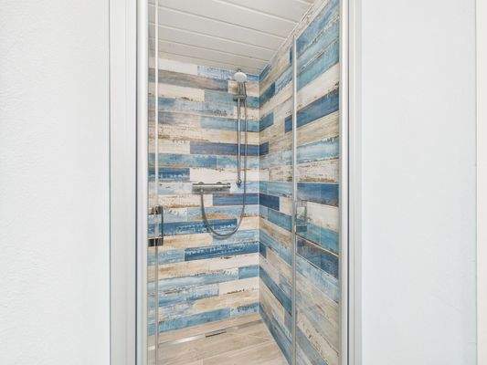 Gäste WC mit Dusche