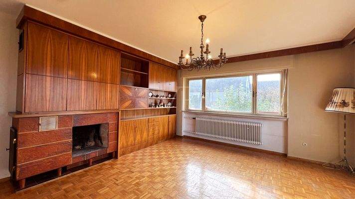 Wohnbereich mit offenem Kamin