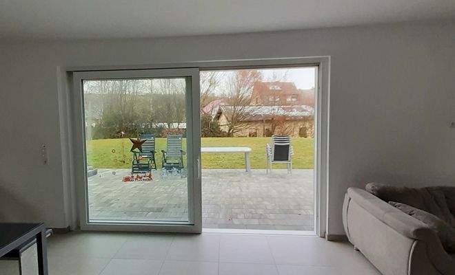 Wohnzimmer zum Garten.jpg