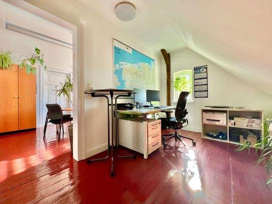 Büro Dachgeschoss