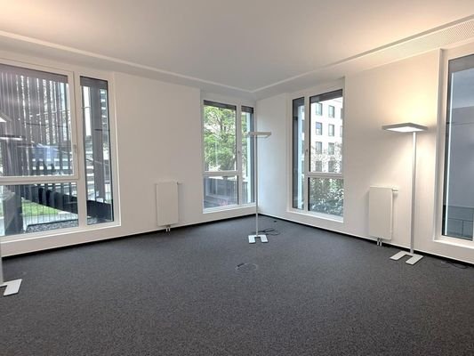 Büro / Besprechungsraum