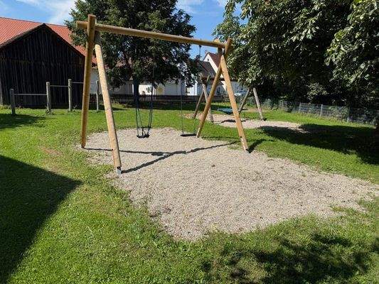 Spielplatz in fußläufiger Nähe  