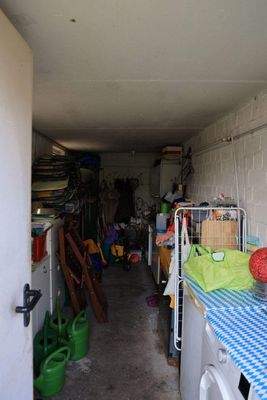 Stauraum_an_Garage.JPG