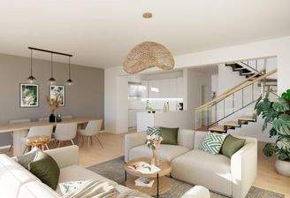 Lichtdurchflutete Wohnbereiche dank bodentiefer Fenster