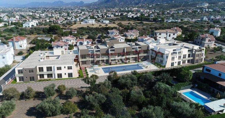 Centrally Located Apartments in a Complex with Pool in Girne