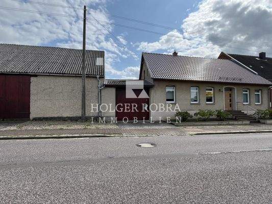 Wohnhaus mit Scheune