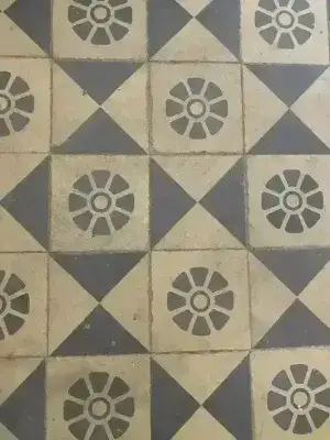 Bodenfliesen Treppenhaus