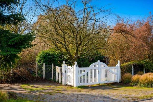 Grundstück - (KI generiert)