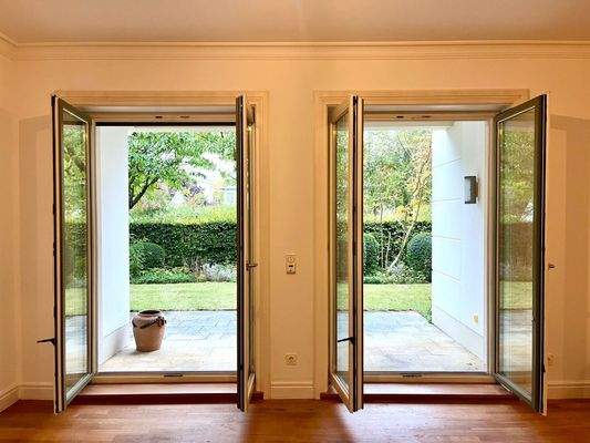 Blick auf überdachte Terrasse