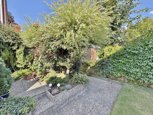 Anbau / EG-Wohnung / Terrasse