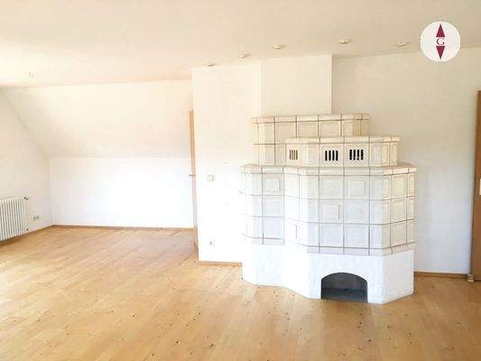 OG- Kachelofen- Essecke