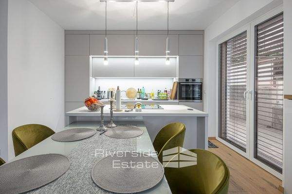 offener Wohn- und Essbereich 