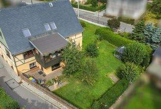 Haus_Grundstück Hauseingang