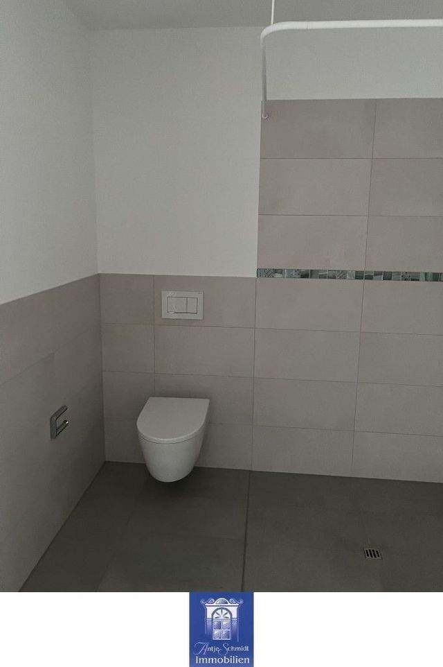 Individuelle Dachwohnung mit hochwertiger Ausstattung im Neubau! EBK, Lift! - Foto 3