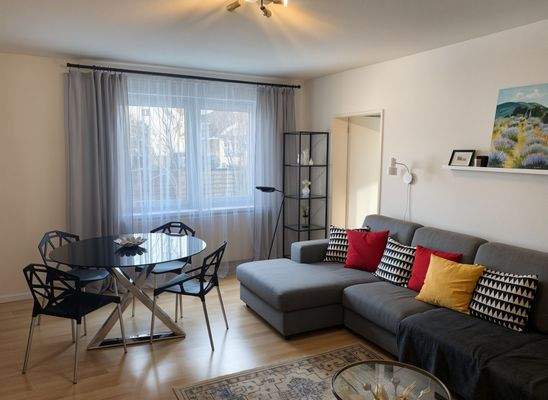 Wohn-/Esszimmer - (KI generiert)