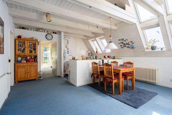 Küche und Essbereich