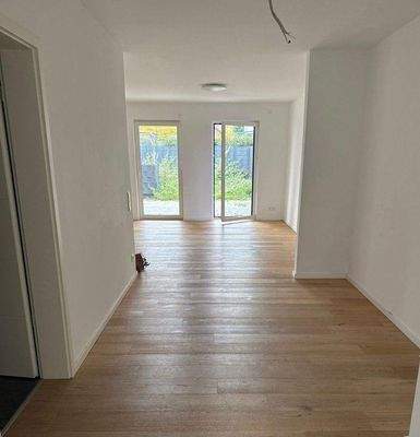 Diele mit Blick zum Garten