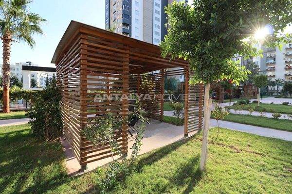 Stylish Real Estate in Complex with Aquapark in Mersin Tece