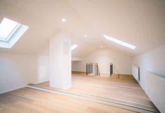 DG: Arbeitszimmer/Schlafzimmer