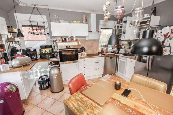 402 Wohnen Kuche.jpg