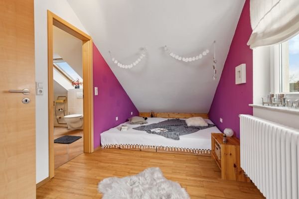 Schlafzimmer DG