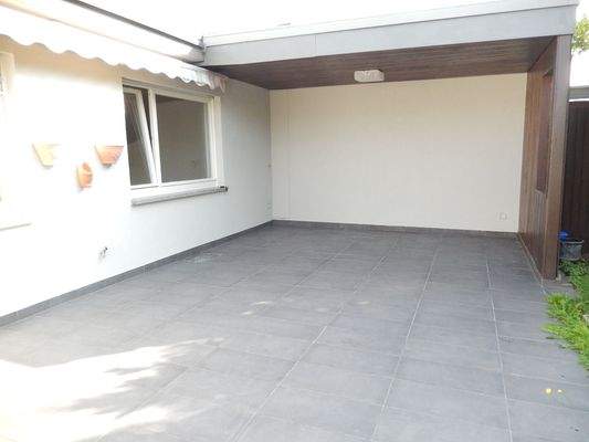 Überdachte Terrasse