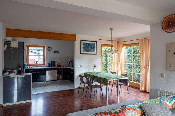 offenes Kochen und Essen, mit Terrassenzugang