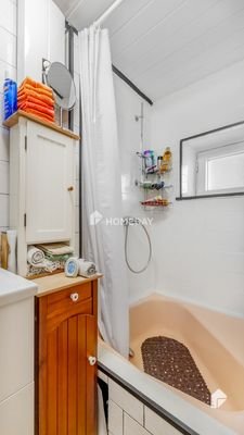 1. OG Badezimmer 1
