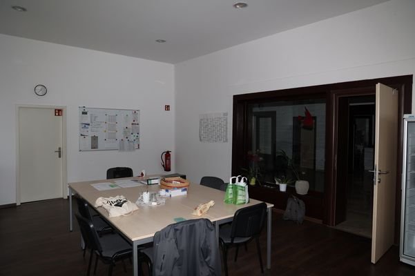 Büro2_Bild2.JPG